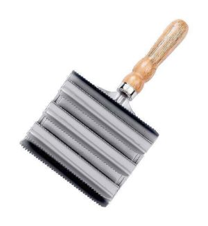 Lincoln-Large-Metal-Curry-Comb