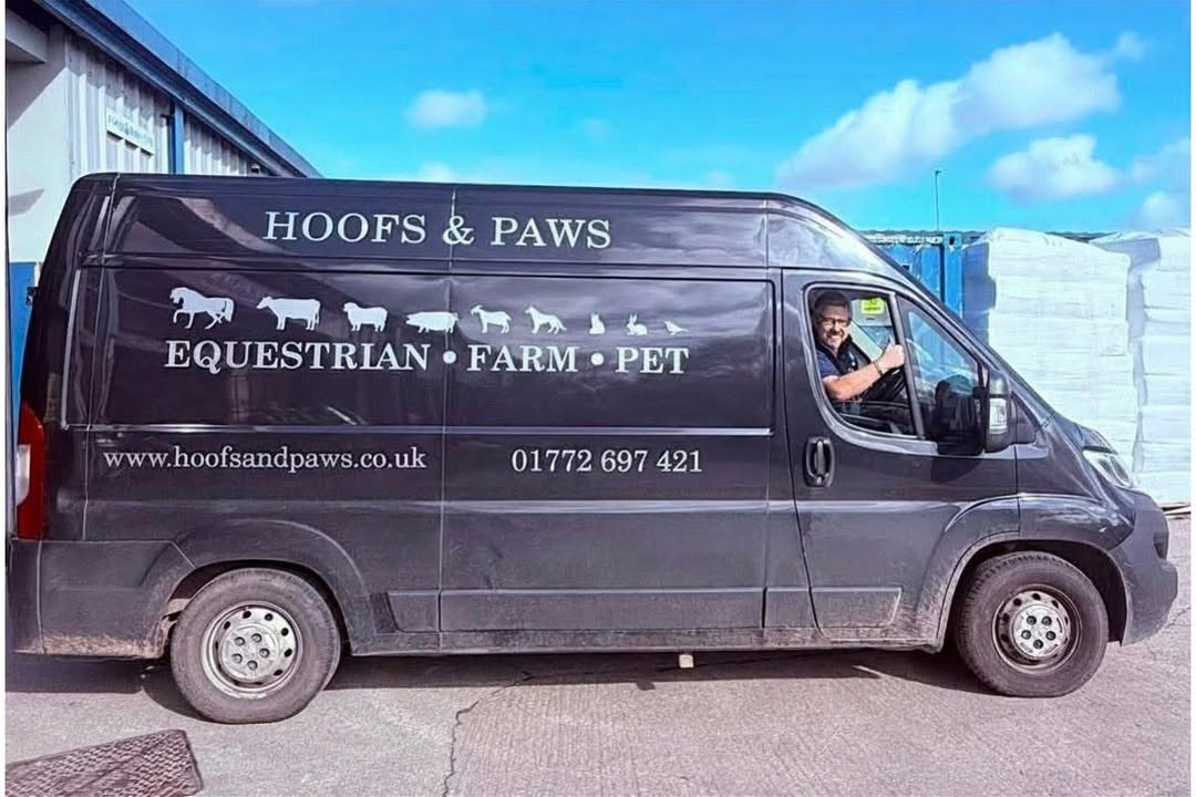 HoofsandPaws - Food4Paws